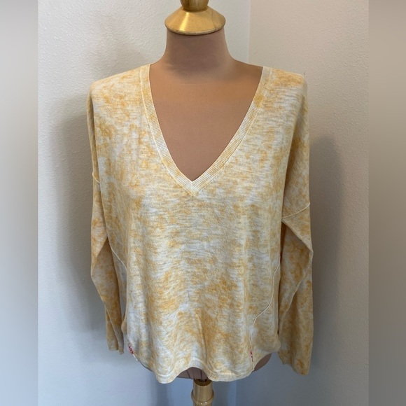 L+t Label + Thread Yellow Tie Dye V-Neck Cotton Pullover Sweater - Picture 1 of 11